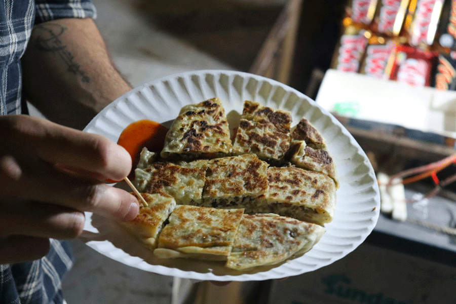 Nattmarknaden i Forodhani 