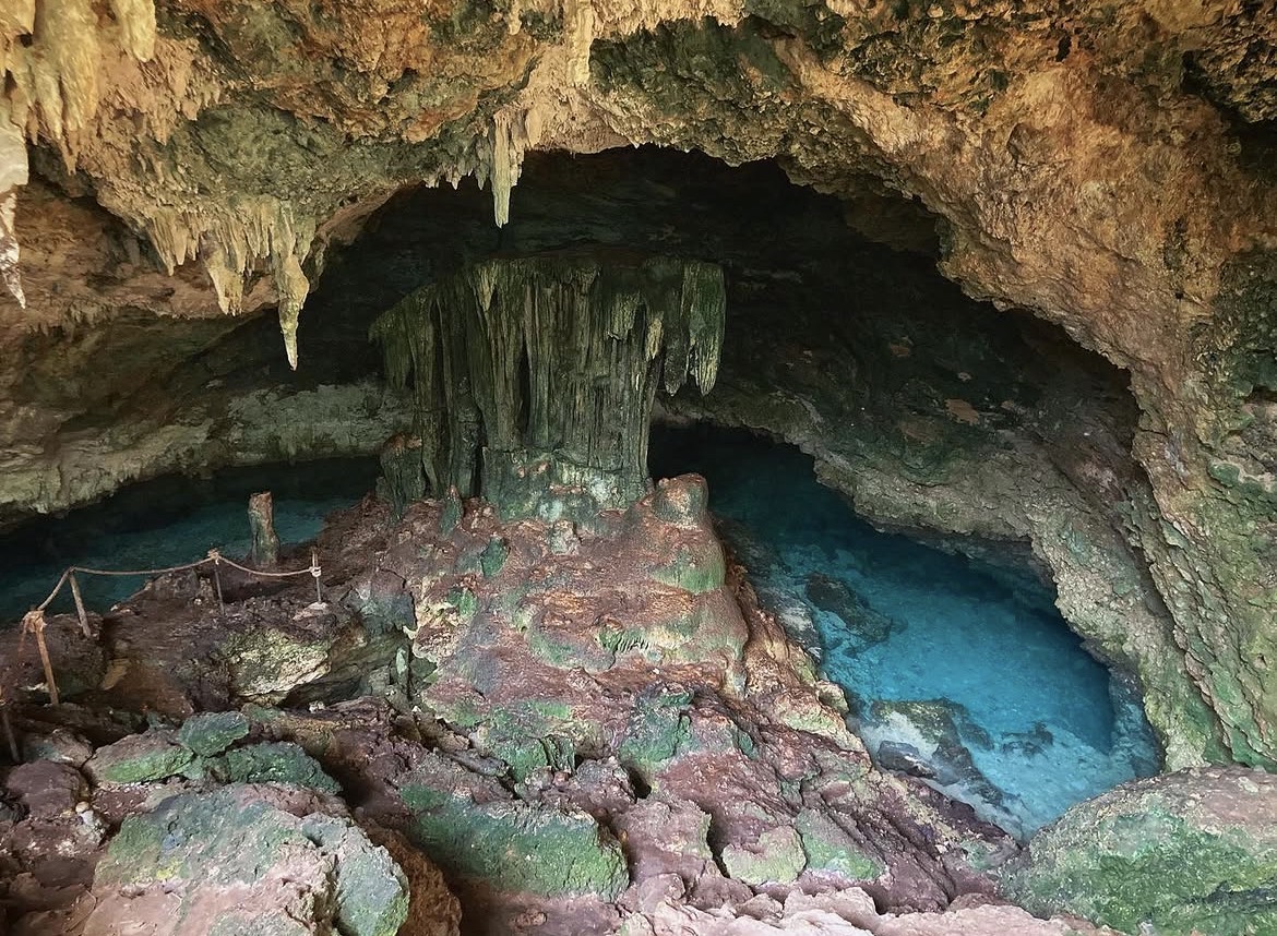 Swahilisk kultur och hantverk vid Kuza Cave på Zanzibar